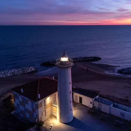 Апартаменты Stunning Sea View
